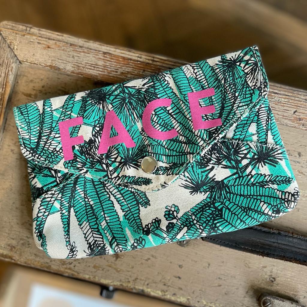 Face the day makeup/clutch bag