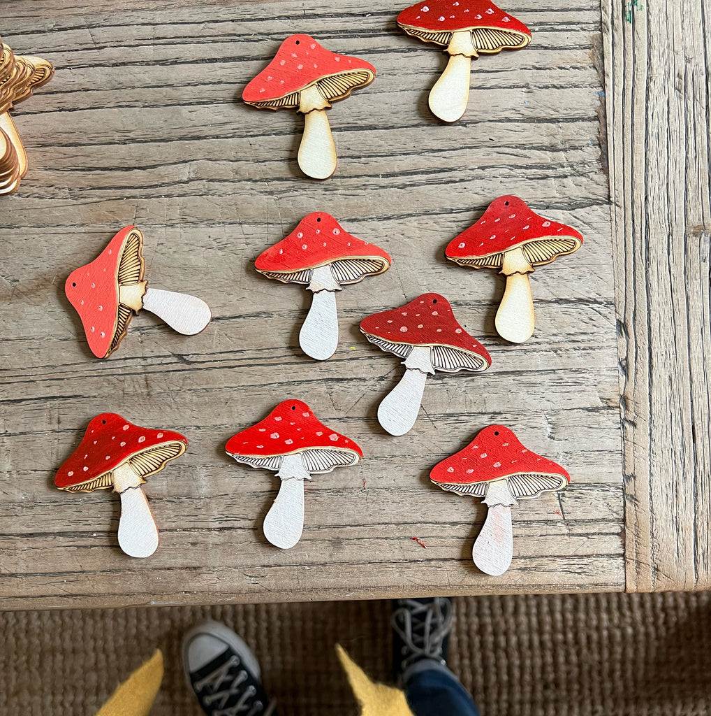 Hand-painted Wooden Mushroom Decorations (Pack of 5)